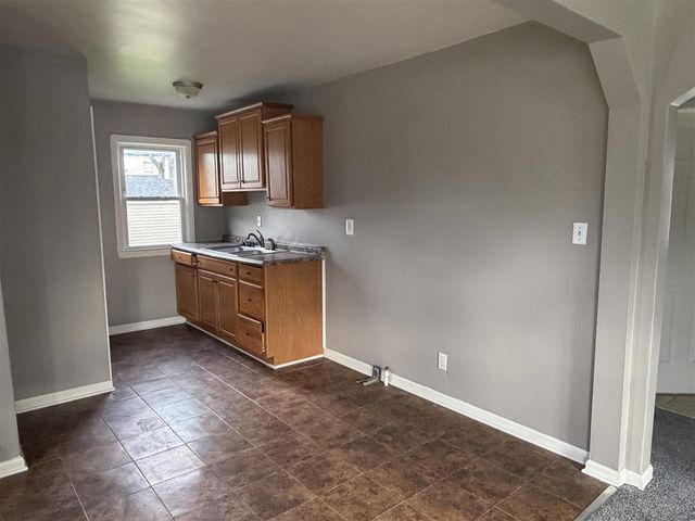 22864 Piper Avenue, Eastpointe, MI 48021