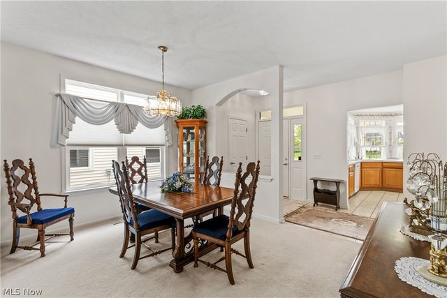 10490 W Ravine View Court, North Royalton, OH 44133