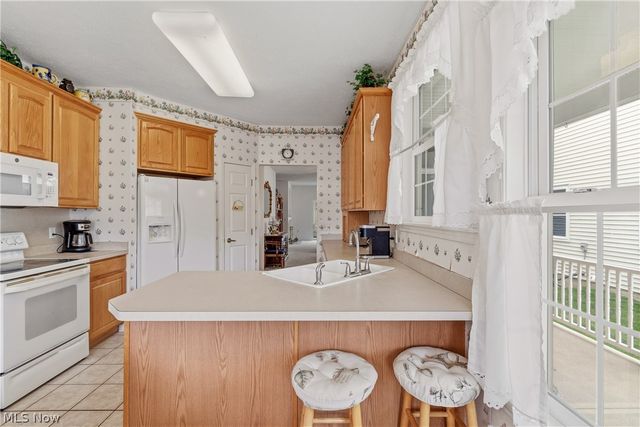 10490 W Ravine View Court, North Royalton, OH 44133