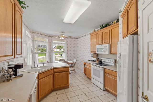 10490 W Ravine View Court, North Royalton, OH 44133