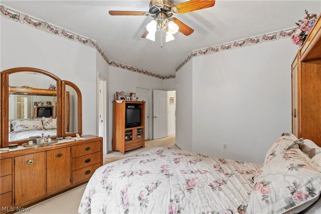 10490 W Ravine View Court, North Royalton, OH 44133