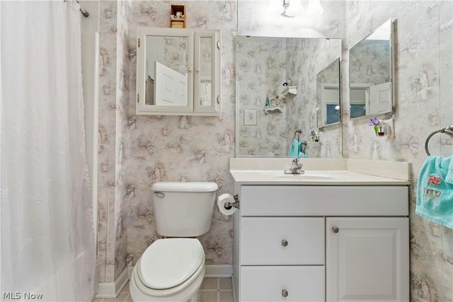 10490 W Ravine View Court, North Royalton, OH 44133