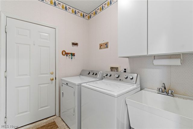 10490 W Ravine View Court, North Royalton, OH 44133