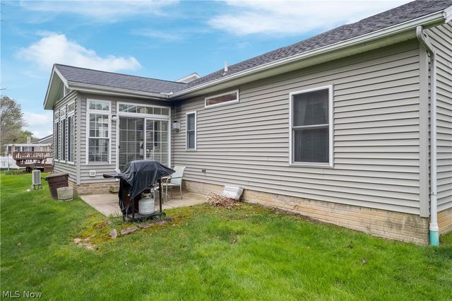 10490 W Ravine View Court, North Royalton, OH 44133