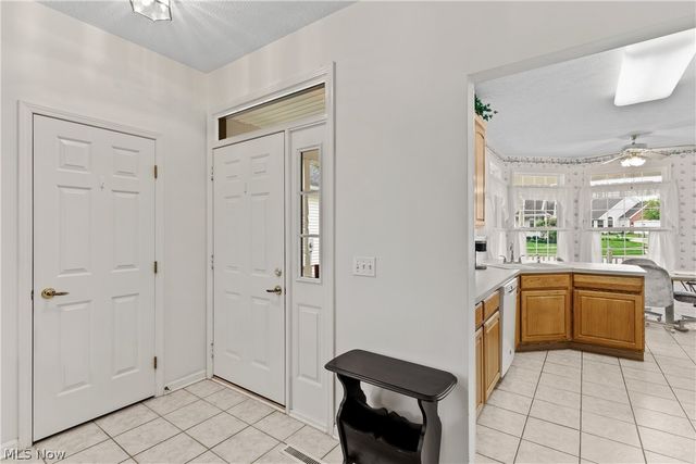 10490 W Ravine View Court, North Royalton, OH 44133