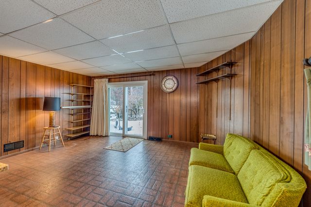 7540 W Rosedale Avenue, Chicago, IL 60631