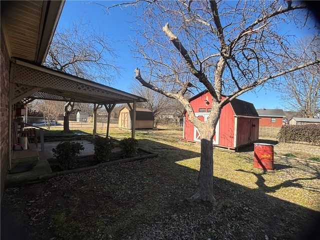 1603 East L Street, Russellville, AR 72801