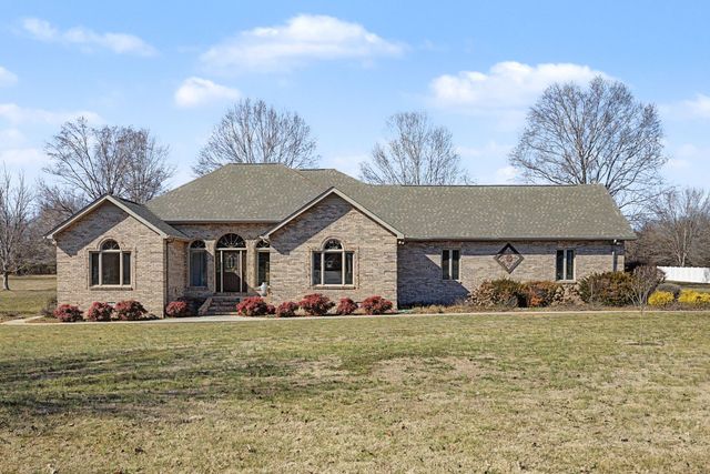 145 Franklin Heights Dr, Winchester, TN 37398