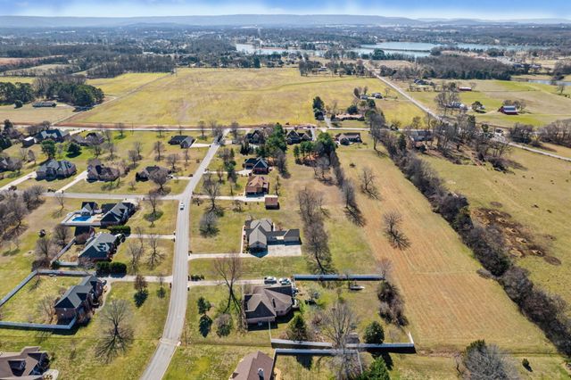 145 Franklin Heights Dr, Winchester, TN 37398