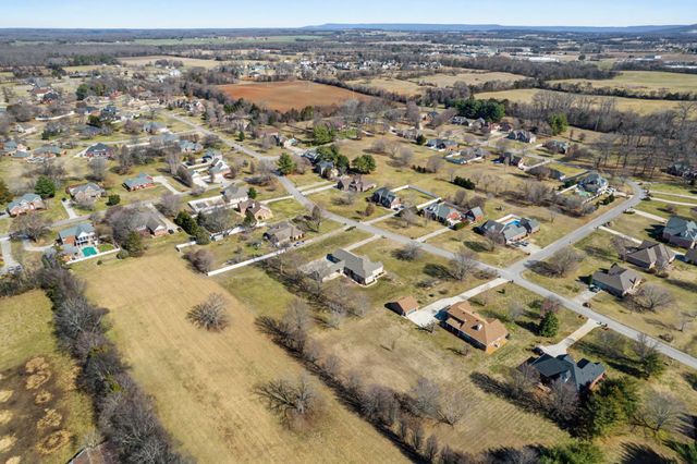 145 Franklin Heights Dr, Winchester, TN 37398