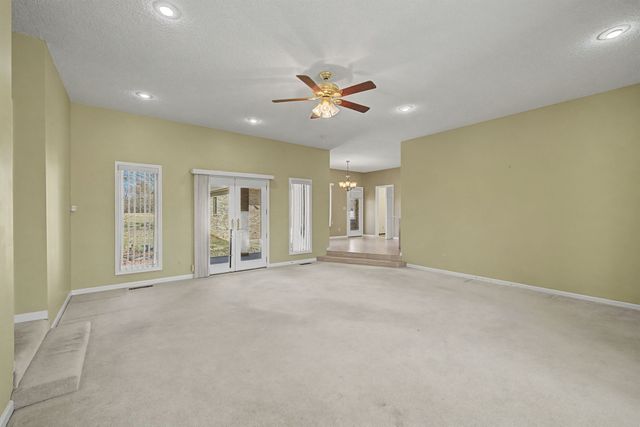 145 Franklin Heights Dr, Winchester, TN 37398