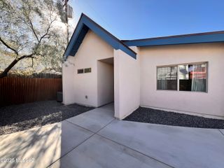 825 N Ferro Avenue, Tucson, AZ 85705