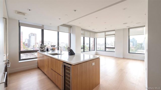 251 1st Street 4A, Brooklyn, NY 11215