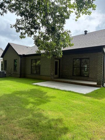 1108 Summit Ridge Drive, Paragould, AR 72450