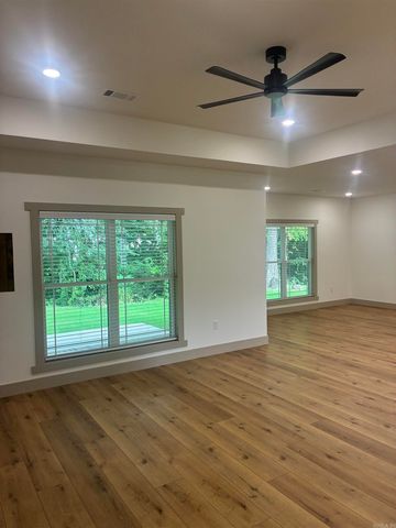 1108 Summit Ridge Drive, Paragould, AR 72450
