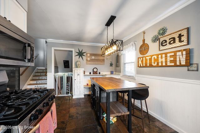 1019 Runell Rd, Louisville, KY 40214