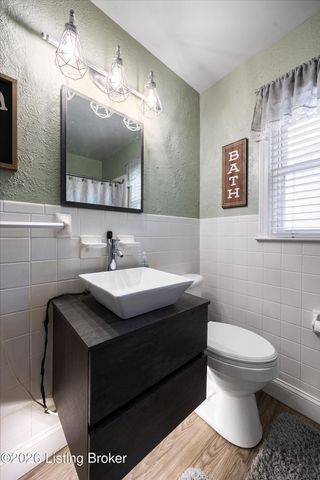 1019 Runell Rd, Louisville, KY 40214
