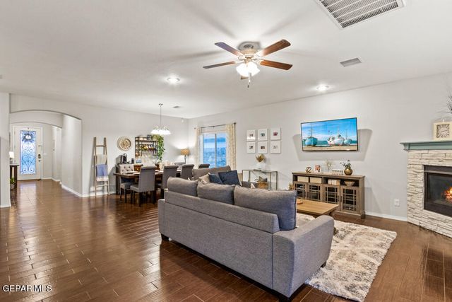 7365 Dewberry Drive, El Paso, TX 79911