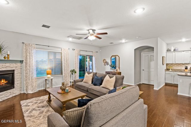 7365 Dewberry Drive, El Paso, TX 79911