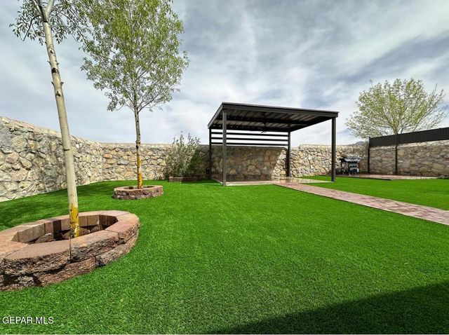 7365 Dewberry Drive, El Paso, TX 79911