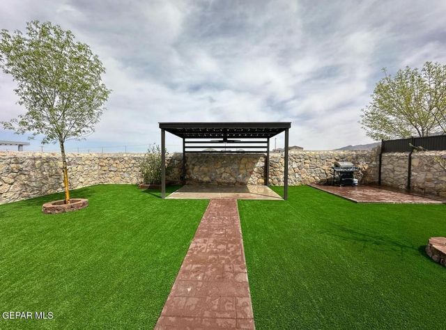 7365 Dewberry Drive, El Paso, TX 79911