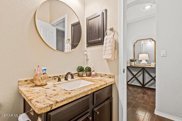 7365 Dewberry Drive, El Paso, TX 79911