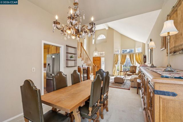 105 Crow Pl, Clayton, CA 94517