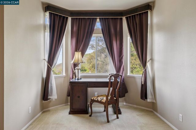 105 Crow Pl, Clayton, CA 94517