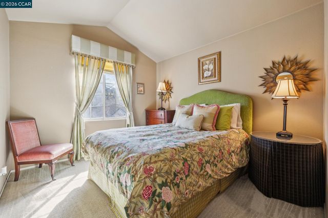 105 Crow Pl, Clayton, CA 94517