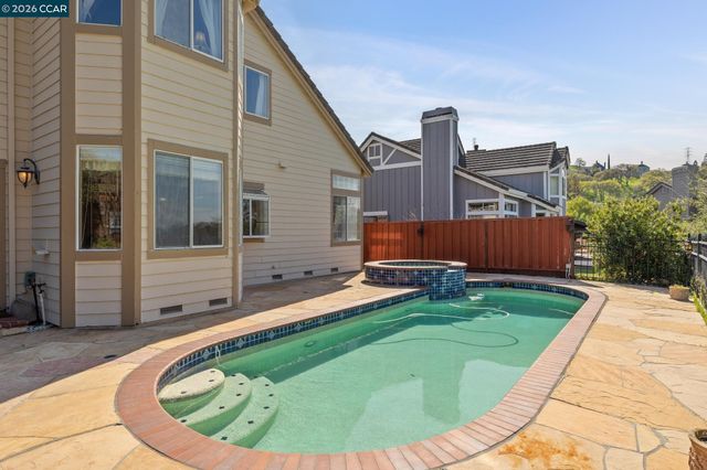 105 Crow Pl, Clayton, CA 94517