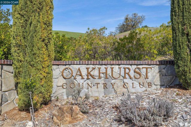 105 Crow Pl, Clayton, CA 94517