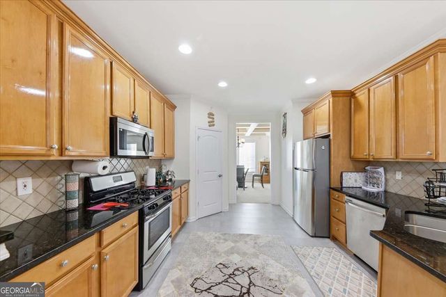 4941 Mountainside Trail, Stone Mountain, GA 30083