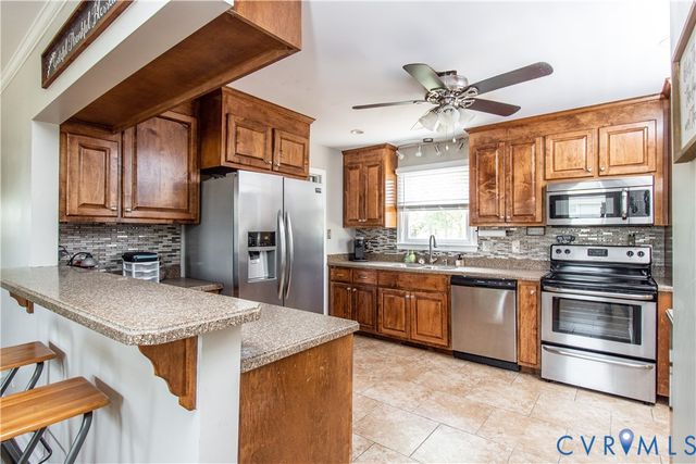 1109 Covington Rd, Colonial Heights, VA 23834