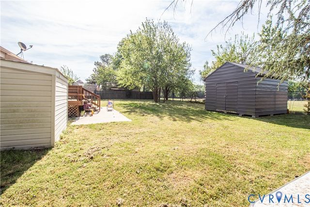 1109 Covington Rd, Colonial Heights, VA 23834