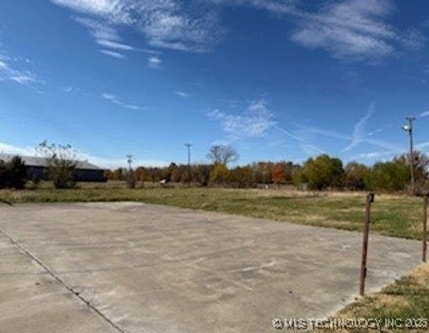 N J M Davis Boulevard, Claremore, OK 74017