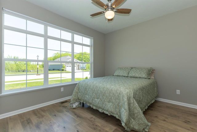 2263 E BALDEAGLE DRIVE, Appleton, WI 54913