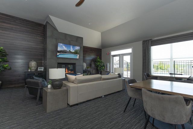 2263 E BALDEAGLE DRIVE, Appleton, WI 54913