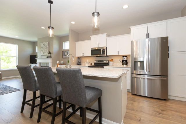 2263 E BALDEAGLE DRIVE, Appleton, WI 54913