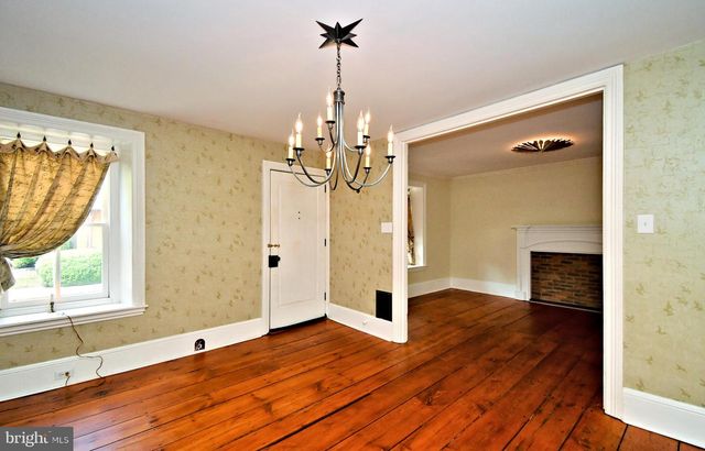 53 N CHURCH ST, Doylestown, PA 18901
