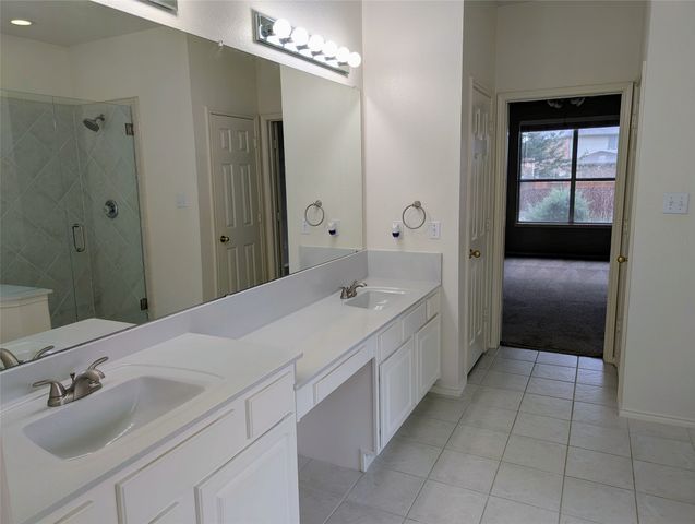 427 Rainforest Court, Murphy, TX 75094
