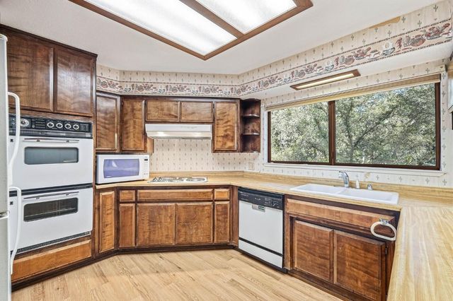 1305 Bishali Ln, Meadow Vista, CA 95722