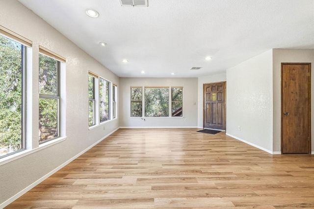 1305 Bishali Ln, Meadow Vista, CA 95722