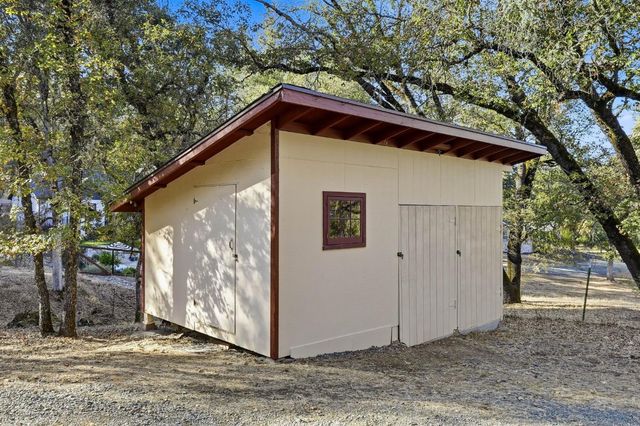 1305 Bishali Ln, Meadow Vista, CA 95722
