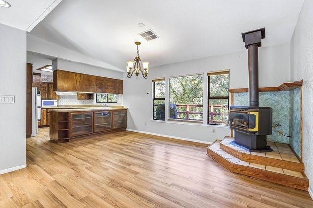 1305 Bishali Ln, Meadow Vista, CA 95722