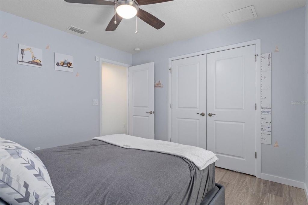 Image 23 of property listing at 13182 SPRUCE GROUSE AVENUE, Brooksville, FL 34614