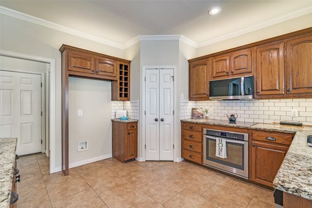 9798 Helms Trail, Forney, TX 75126