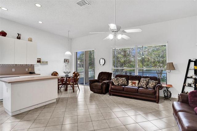 1155 NW 132nd Ave, Pembroke Pines, FL 33028