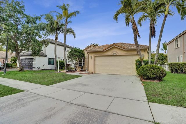 1155 NW 132nd Ave, Pembroke Pines, FL 33028