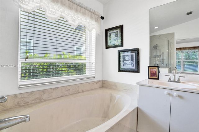 1155 NW 132nd Ave, Pembroke Pines, FL 33028