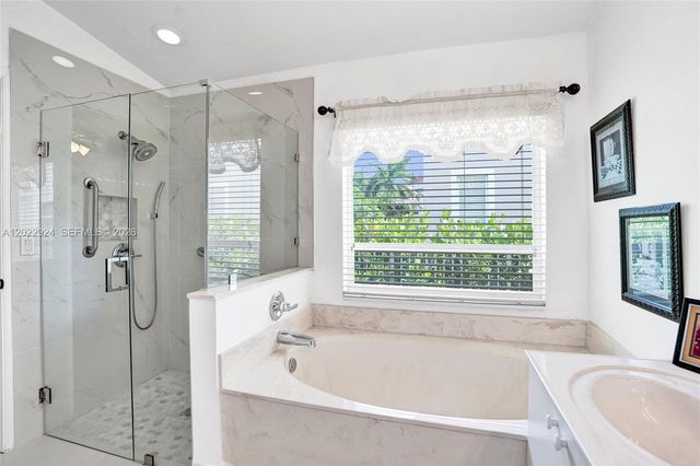 1155 NW 132nd Ave, Pembroke Pines, FL 33028